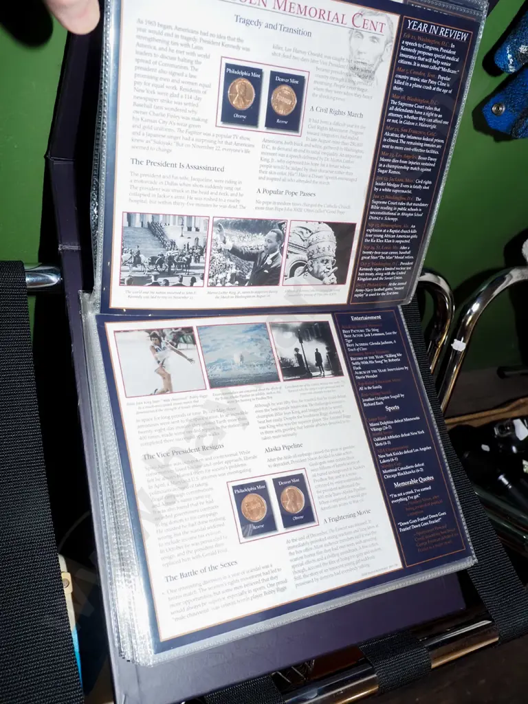 folder of Lincoln Bicentennial coin collection Image 1++