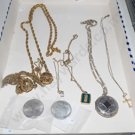 cardboard tray; coins, pendants, crucifix etc