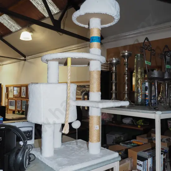 cat tower H920