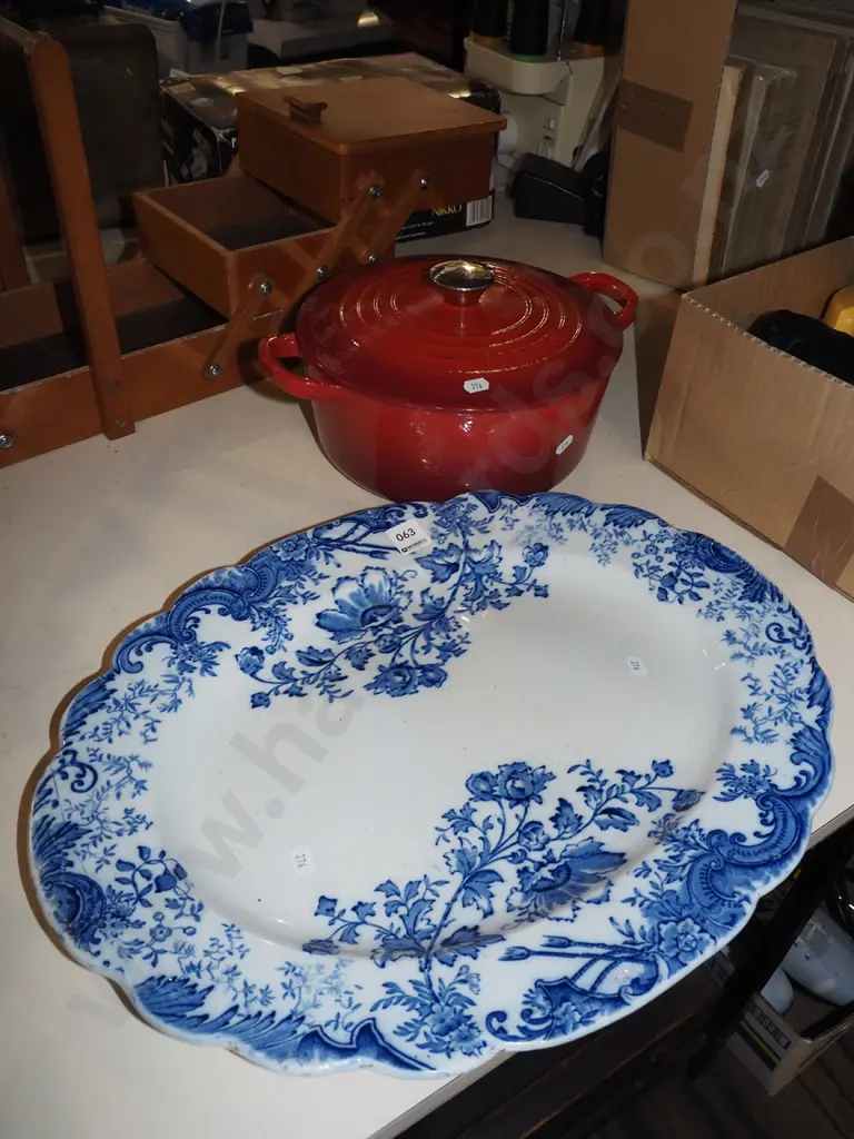 Baccarat cast iron and enamel casserole, large blue and white ashet L470 Image 1++