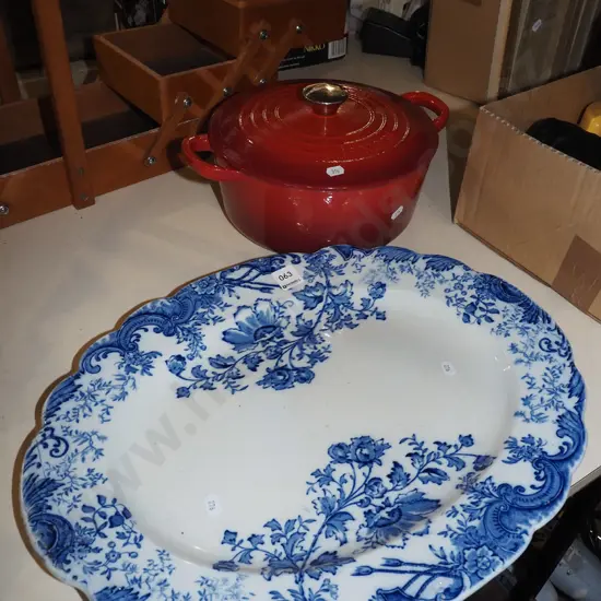 Baccarat cast iron and enamel casserole, large blue and white ashet L470