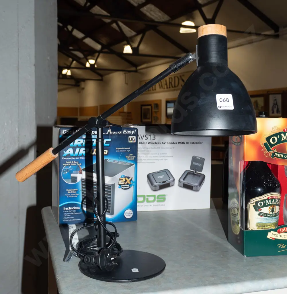 modern black wood and metal desk lamp Image 1++