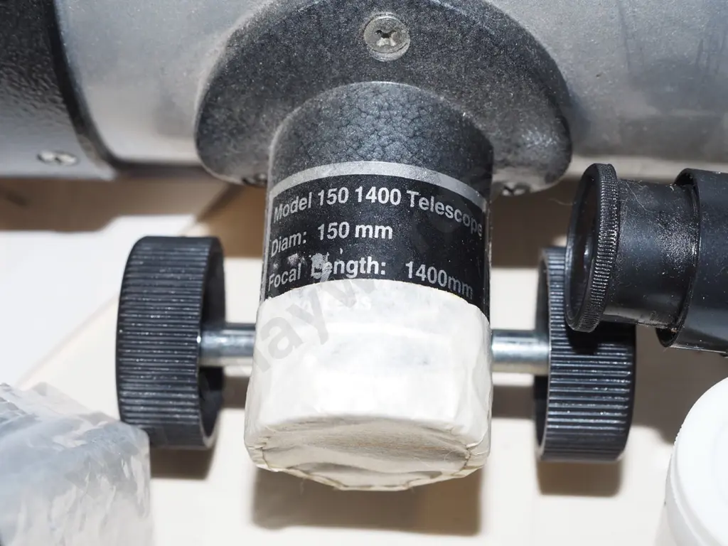 disassembled astronomical telescope- instructions are in German Image 1++