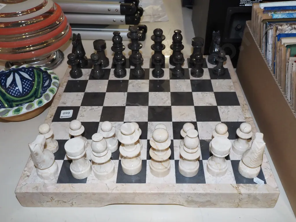 marble chess set Image 1++