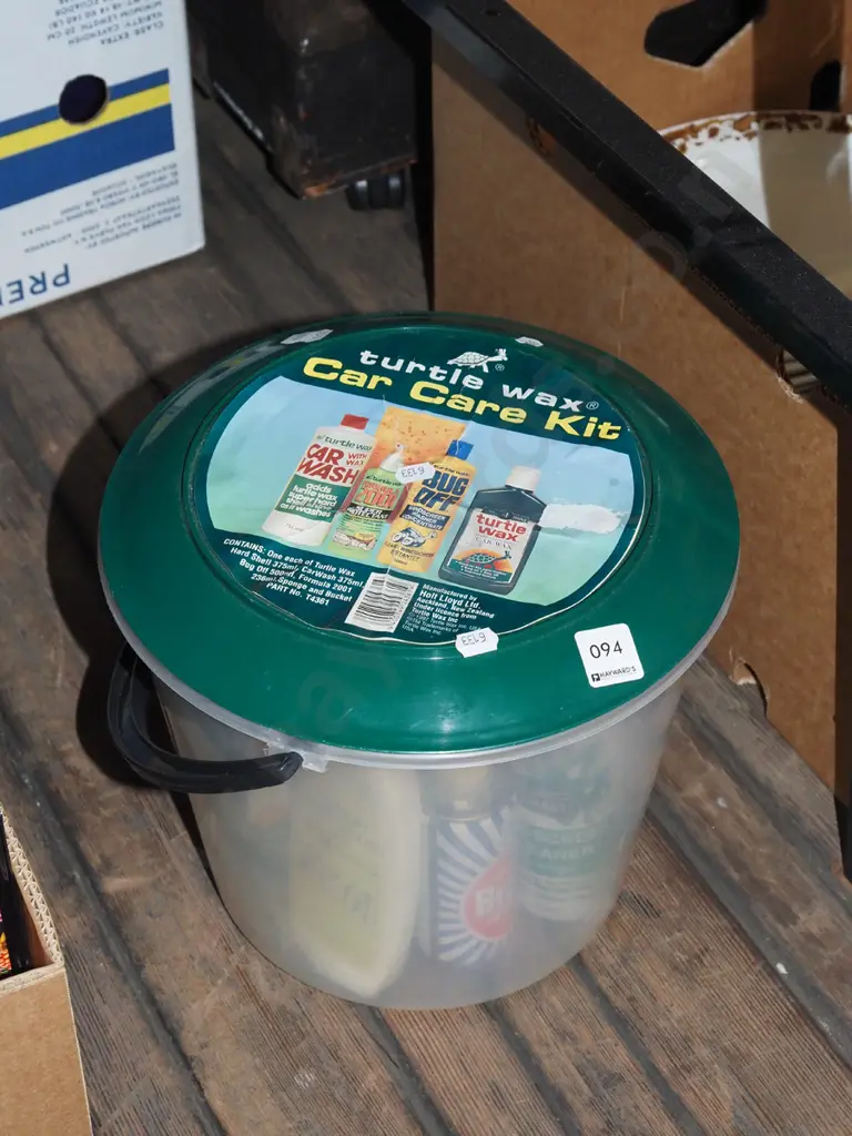 plastic bucket; Turtle Wax, Jays Fluid etc Image 1++