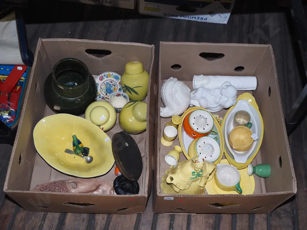 2x boxes; teapot with repair, broken jug, ginger jars, lemon squeezers - red dots Image 1++