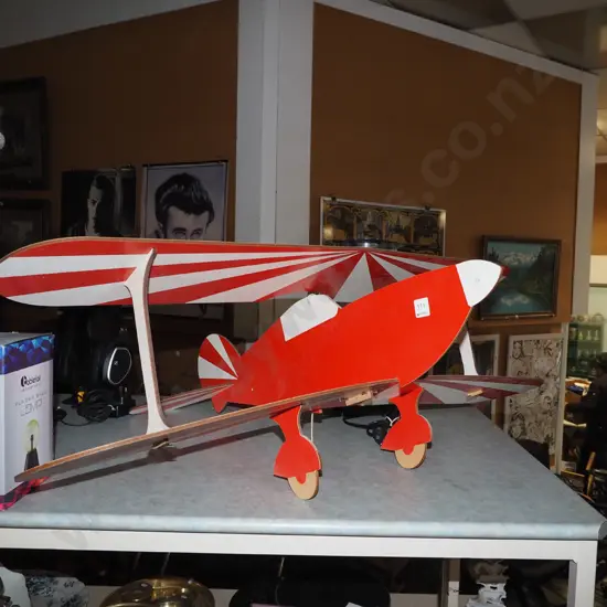 cut out model plane L870 W980