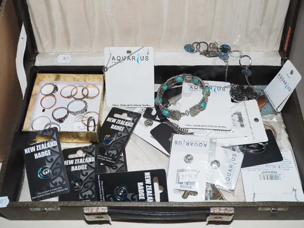 box; NZ badges, bracelet, rings etc Image 1++