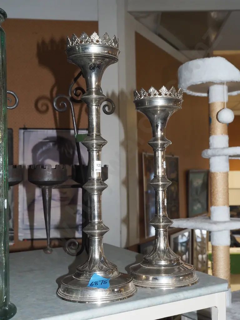 2x heavy plated candlesticks/stands H570 Image 1++