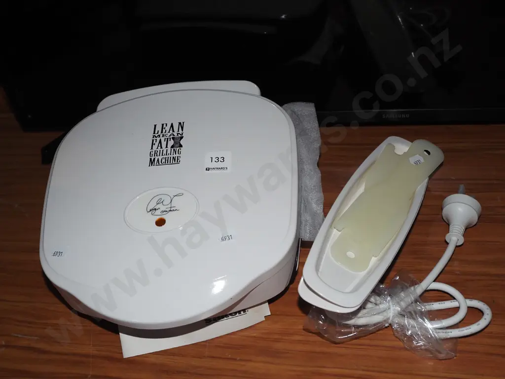as new George Foreman Lean Mean Fat Grilling Machine Image 1++