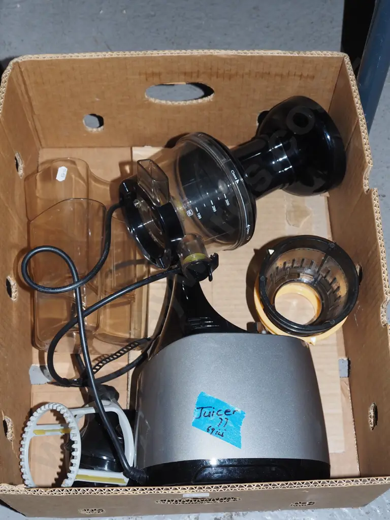 box; unbranded juicer Image 1++