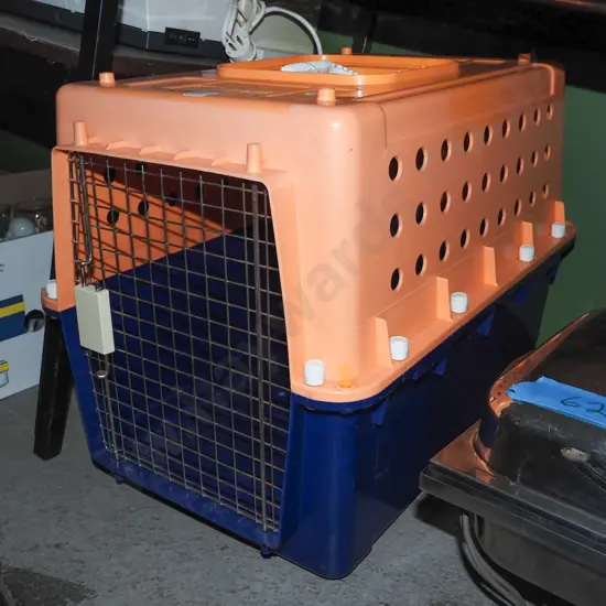 plastic pet carrier