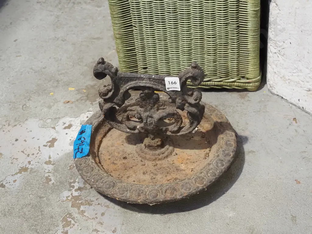 cast iron boot scraper Image 1++