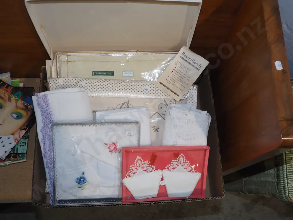 box; old as new Irish linen etc Image 1++