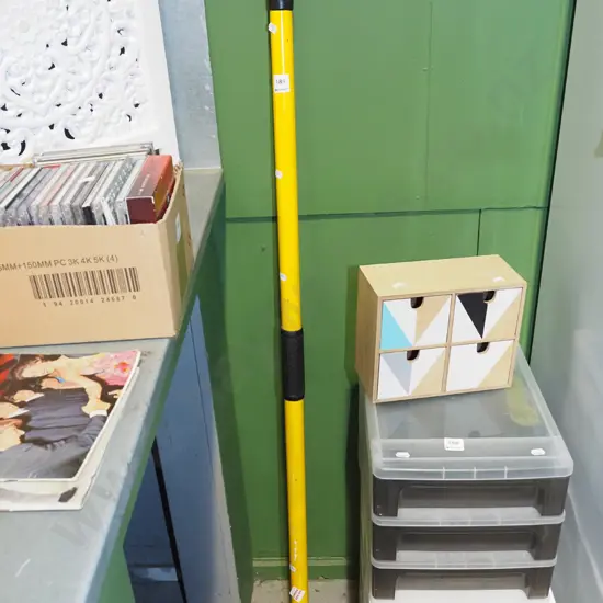 Ezitile 8" heavy duty scraper
