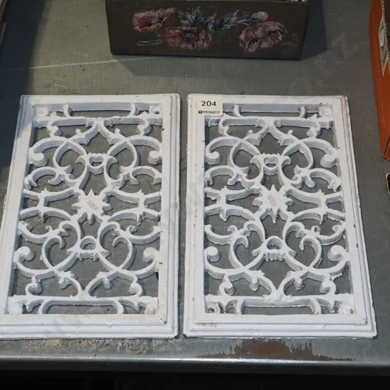 2x cast alloy bent grates Each H160 W265