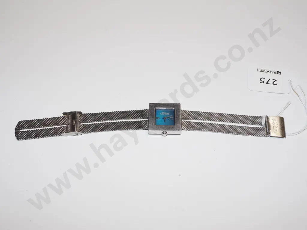 wristwatch Image 1++