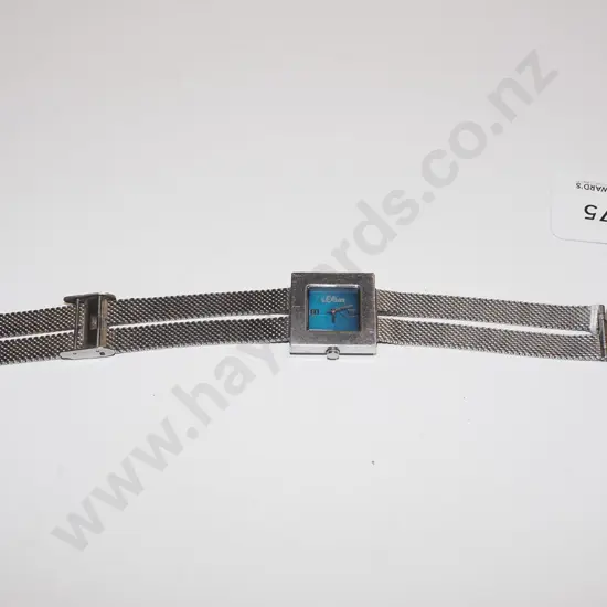 wristwatch