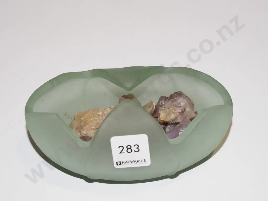 green glass dish and gemstones Image 1++