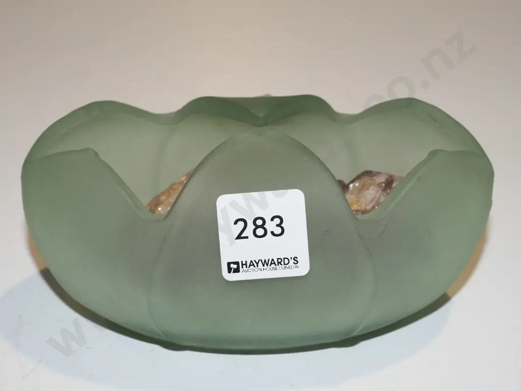 green glass dish and gemstones Image 1++