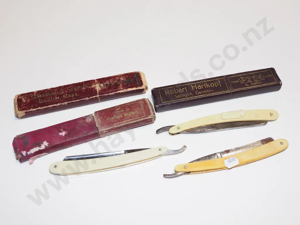 3x vintage cut throat razors Image 1++