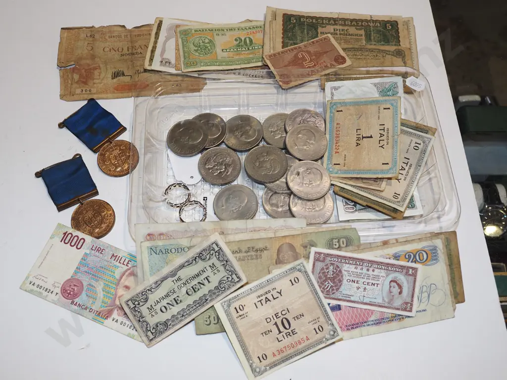 tray of banknotes, coins, medals & dress rings Image 1++