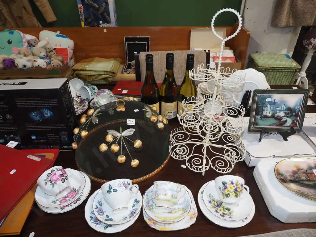 4x trios, cake stand, dome food cover Image 1++