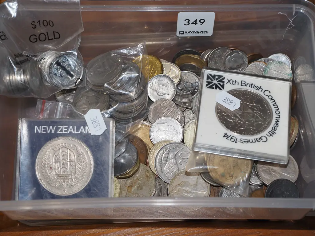 tub of coins Image 1++