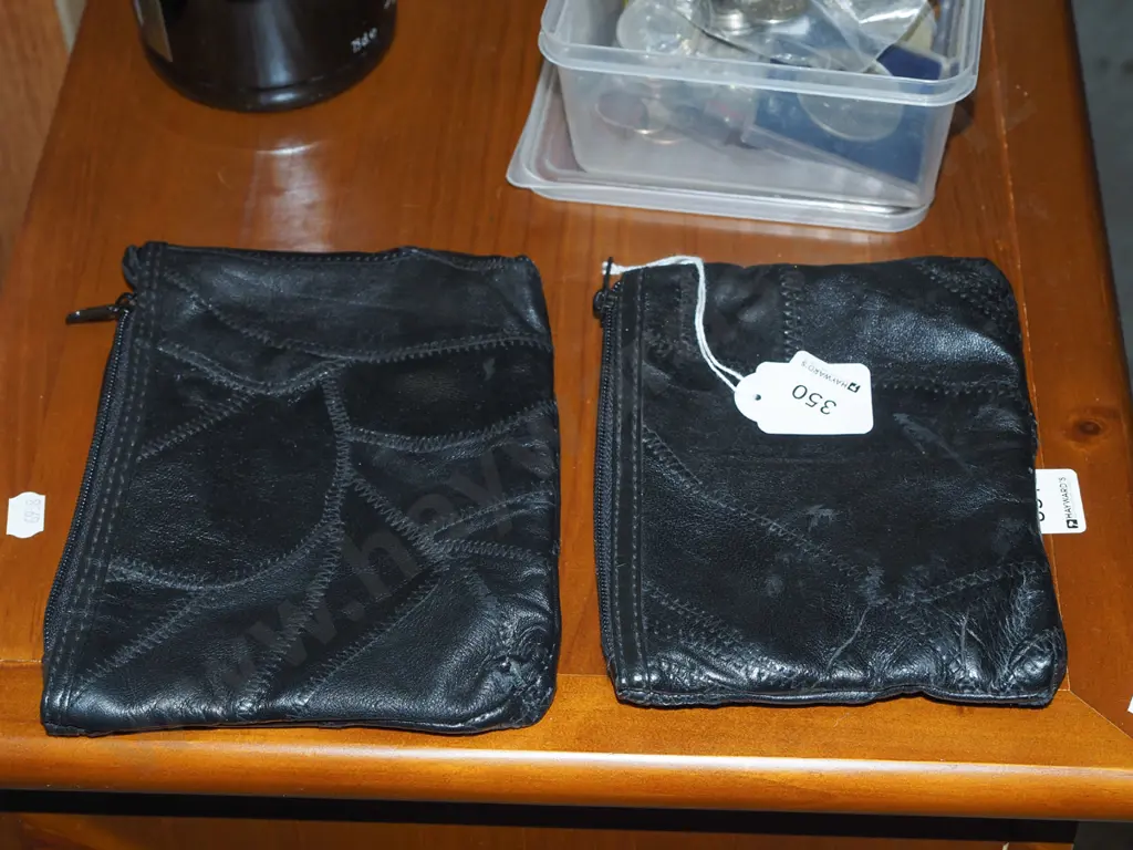 2x leather purses Image 1++