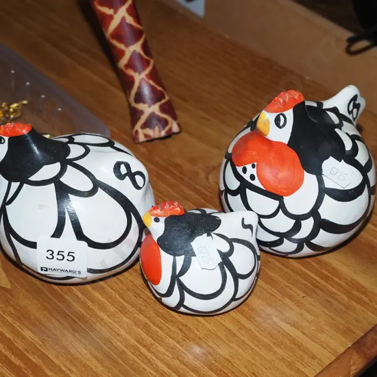3x painted happy hens