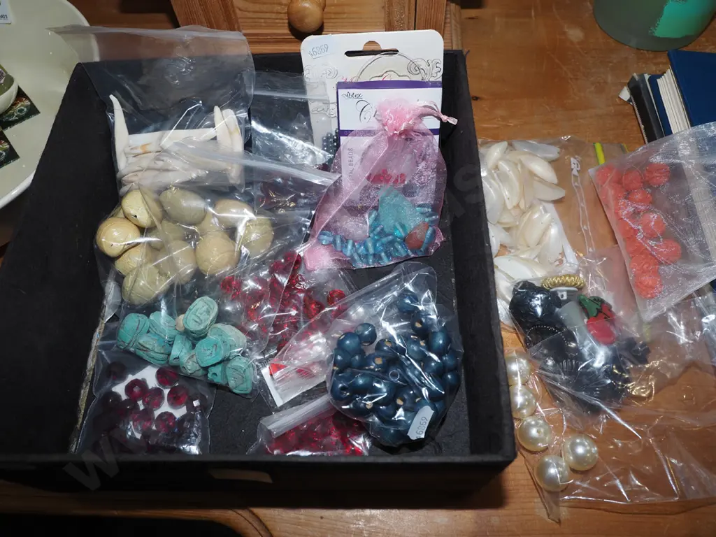 box; various beads, bones, shells Image 1++