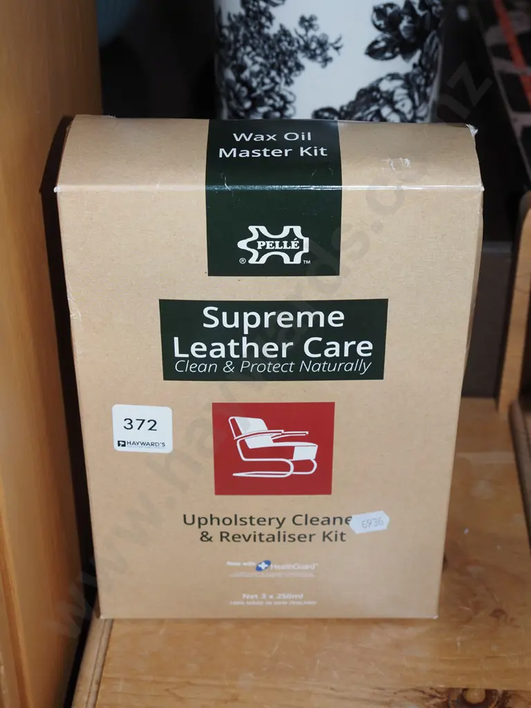 Pelle leather care kit Image 1++