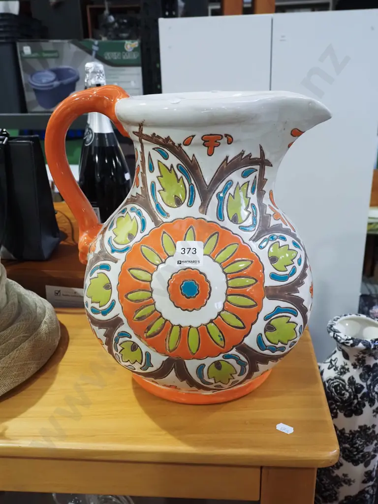 large decorative jug H325 Image 1++