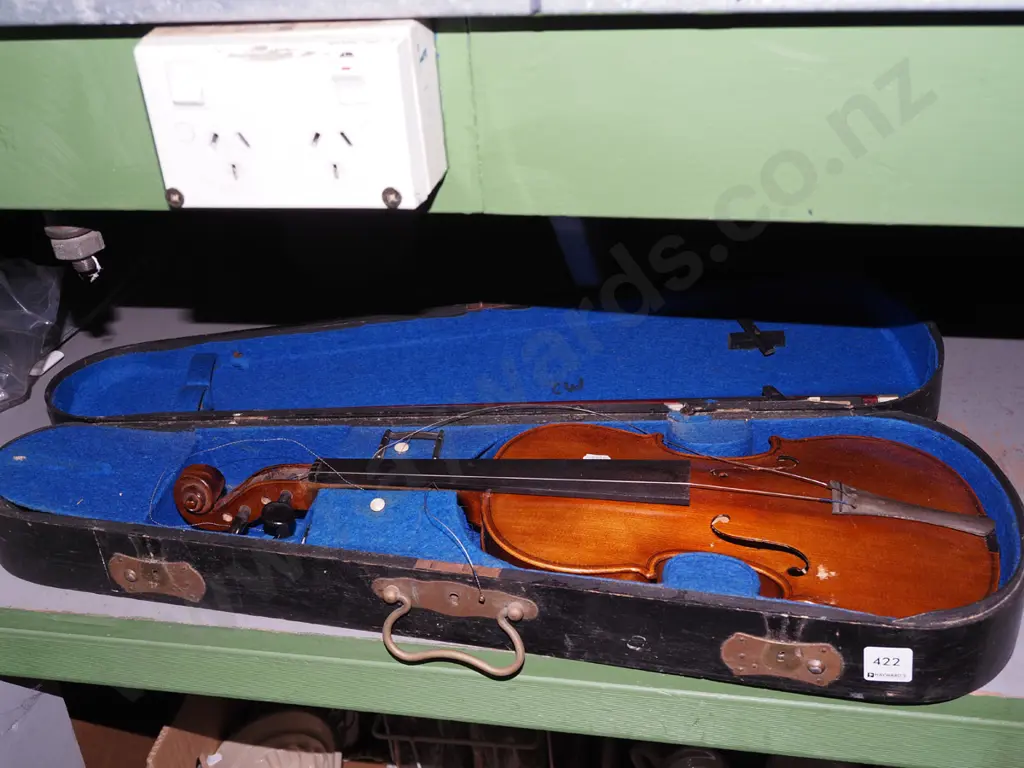 cased restorer's violin and bow Image 1++