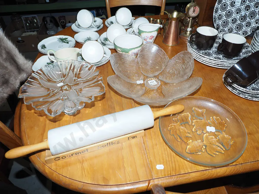 marble rolling pin, crystal footed comport, 2x glass bowls Image 1++