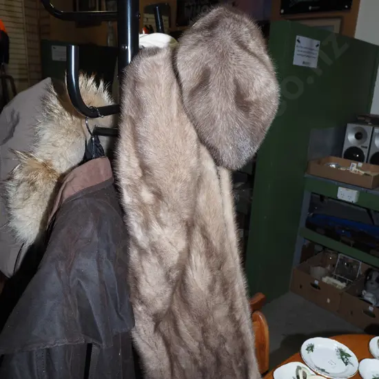 ladies fur stole with matching hat