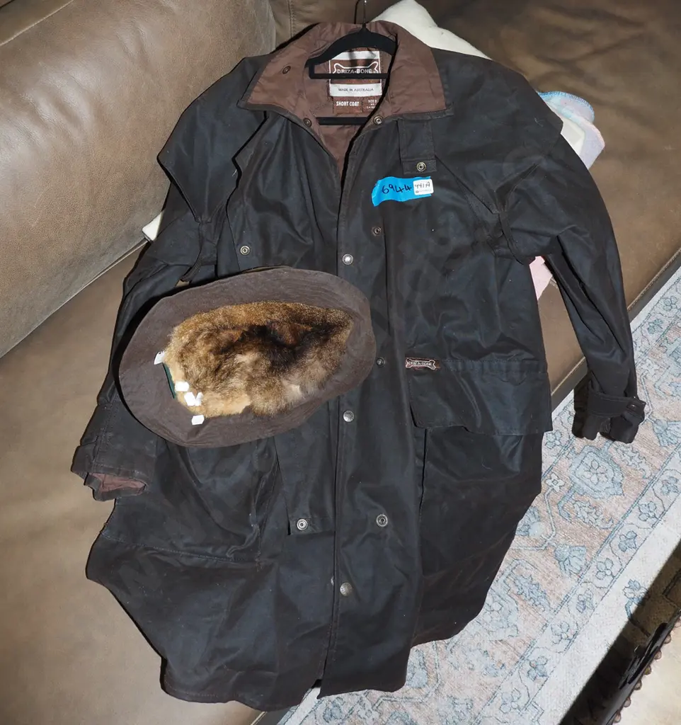 Driza-Bone coat size 3 / XS and a fur-lined hat Image 1++