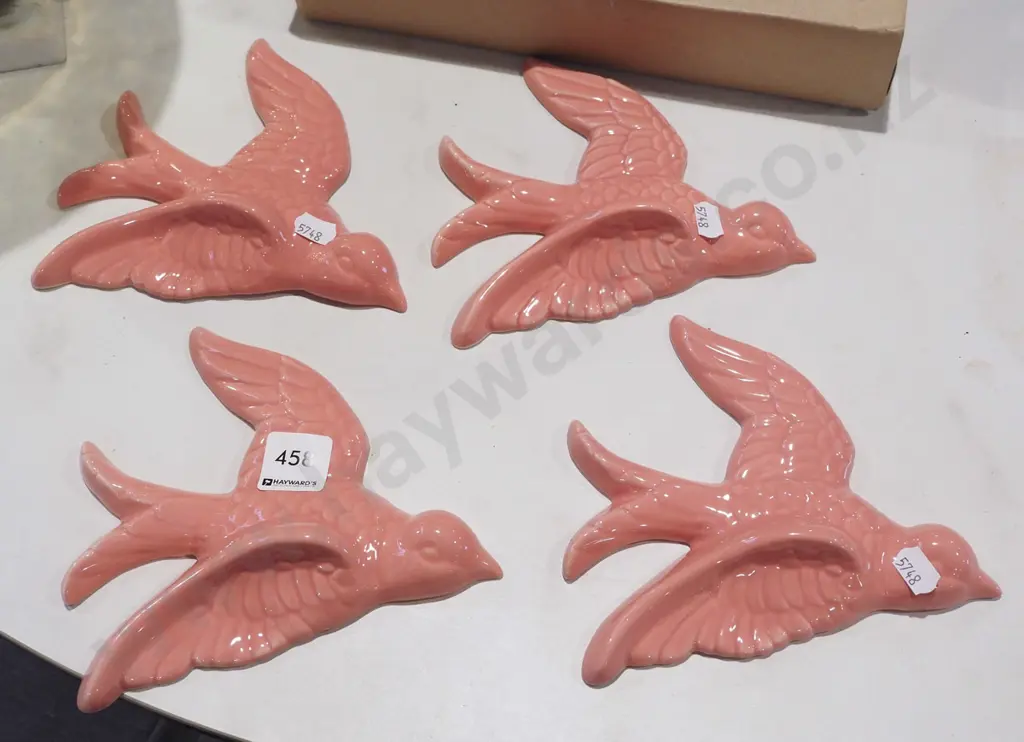4x pink ceramic wall mounted bird figurines L160 Image 1++