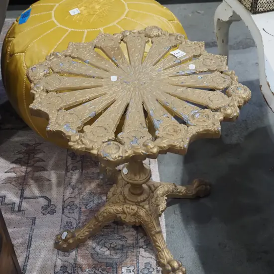 gilt painted cast alloy wine table H400