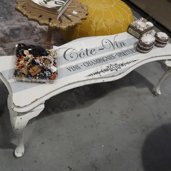 cab leg French themed themed painted stool H370 W1000 D320