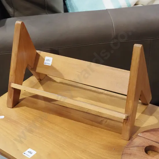 small rimu book shelf / stand