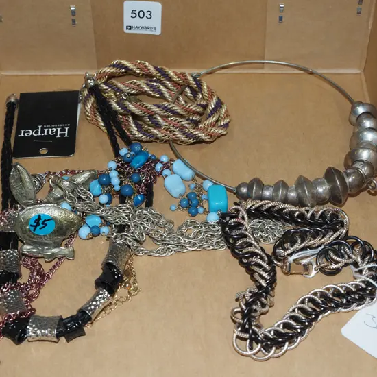 box; costume jewellery