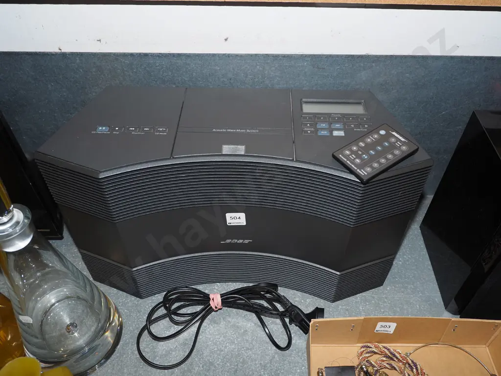 Bose acoustic wave music system with CD and radio Image 1++