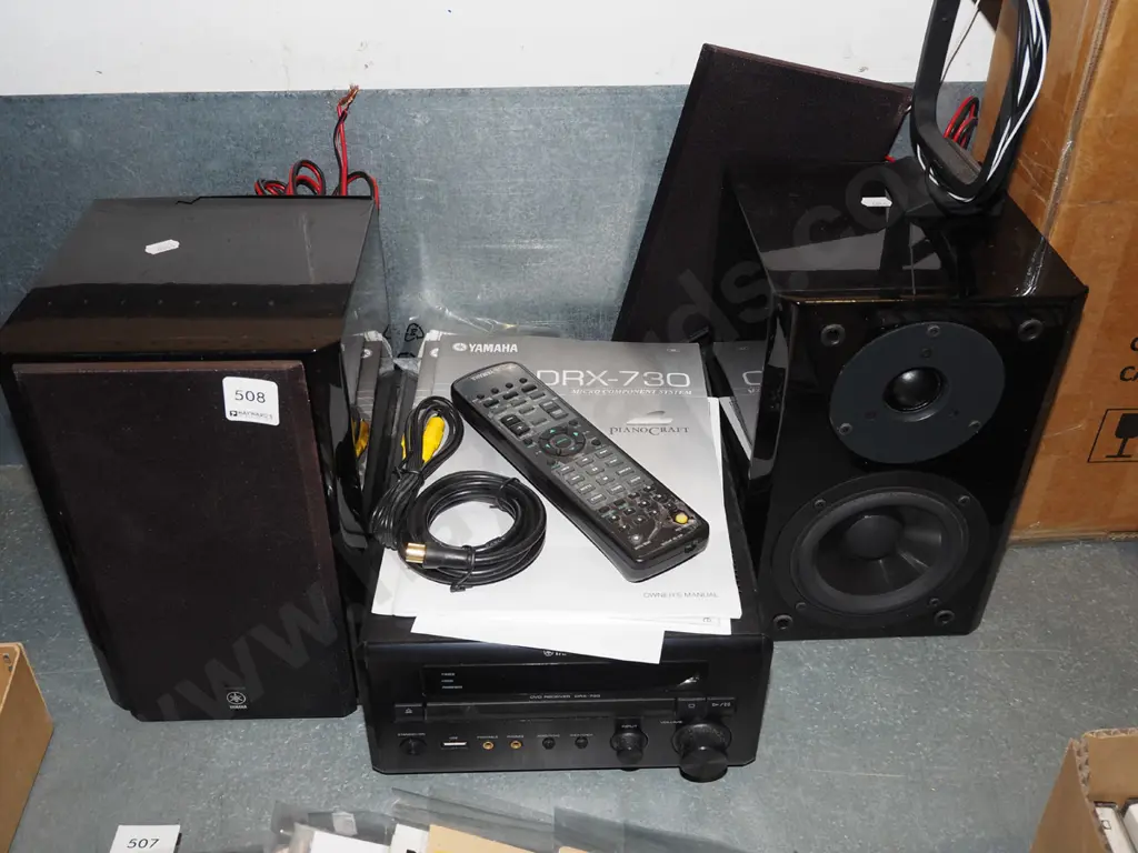 Yamaha DRX 730 micro component system with speakers Image 1++