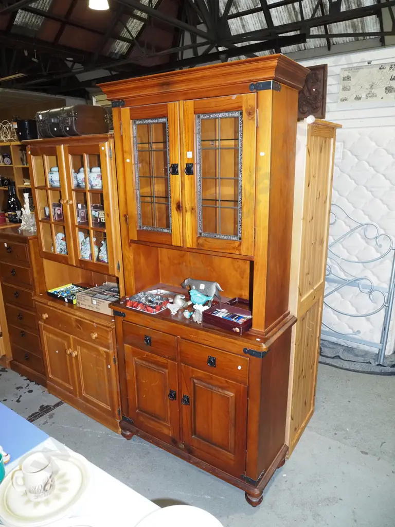 pine wall unit with 2 solid doors, 2 drawers, 2 leadlight doors - some scratching to varnish H1240 W960 D380 Image 1++