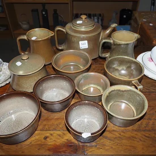 Temuka teapots, sugars, bowls etc