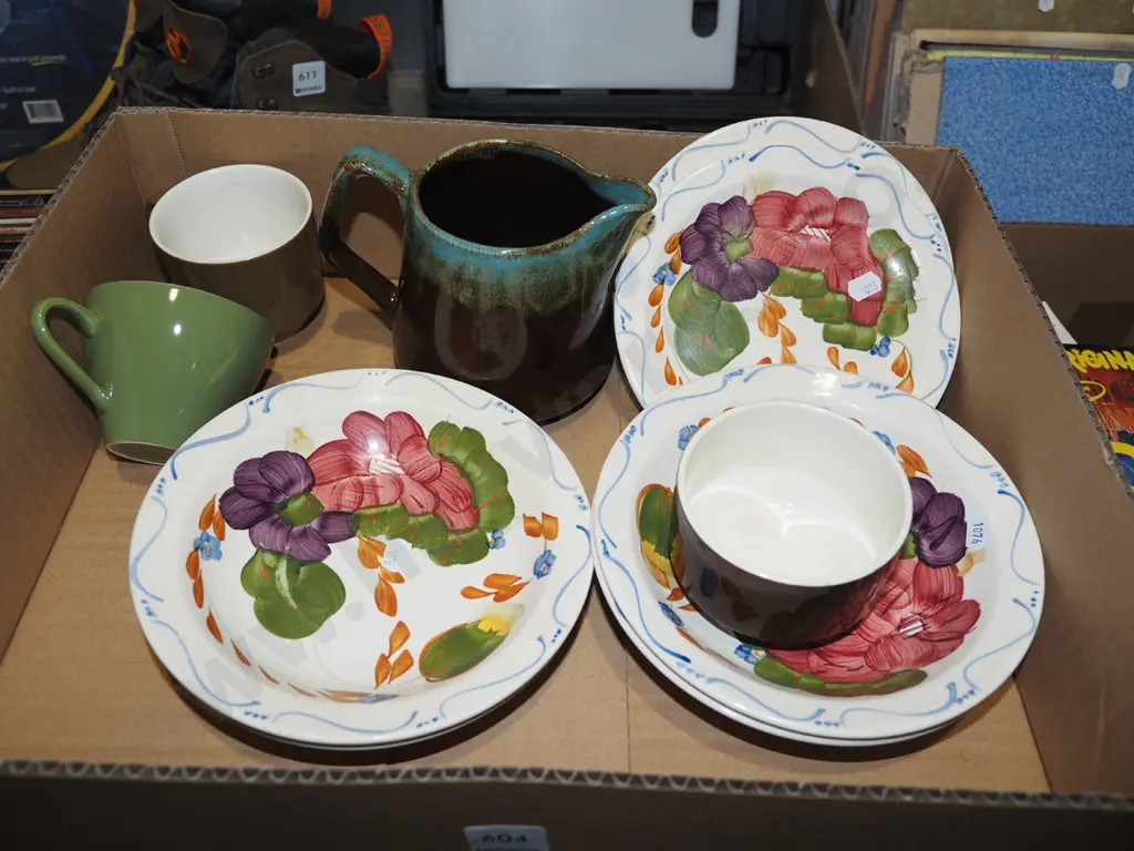 Crown Lynn coffee cups, jugs, Fleurette plates and bowls Image 1++