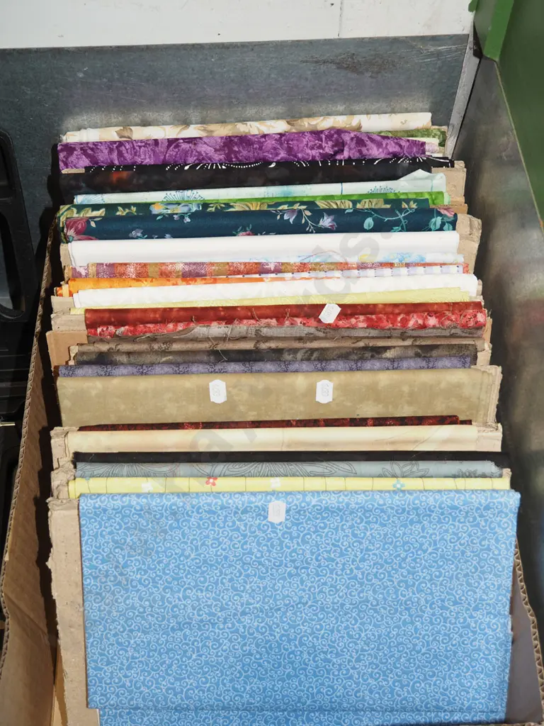 box of fabric pieces Image 1++
