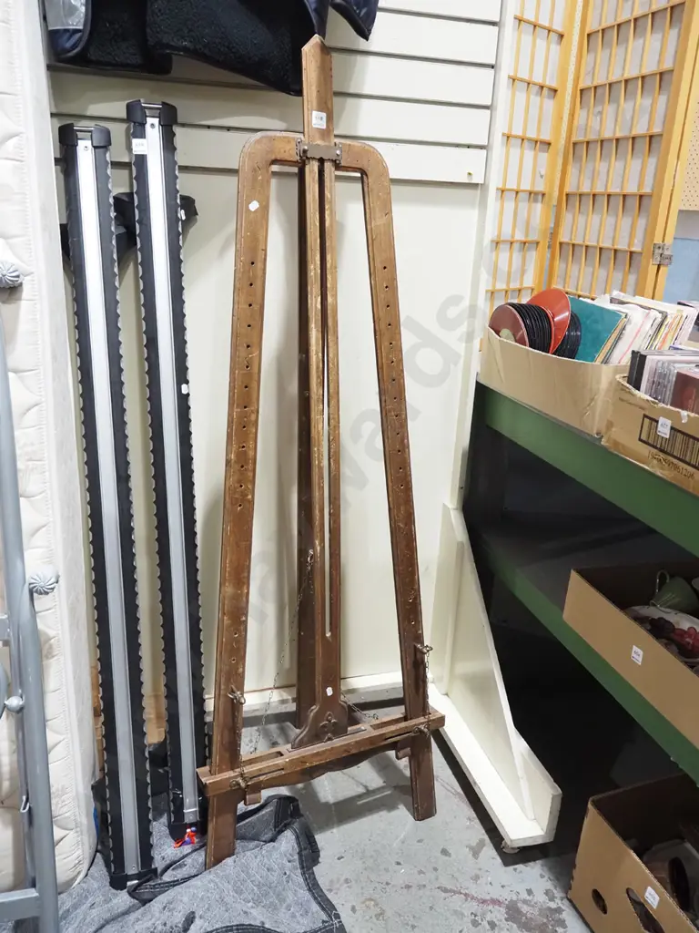 Victorian mahogany artist's easel - some signs of borer Image 1++