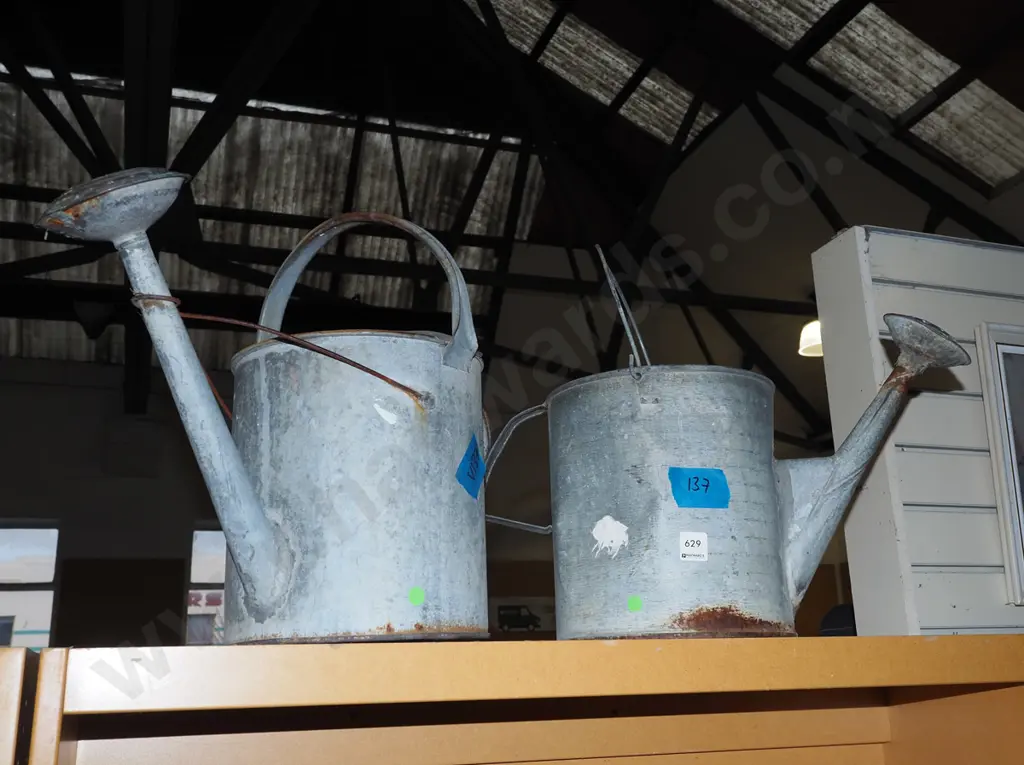 2x galvanised watering cans Image 1++